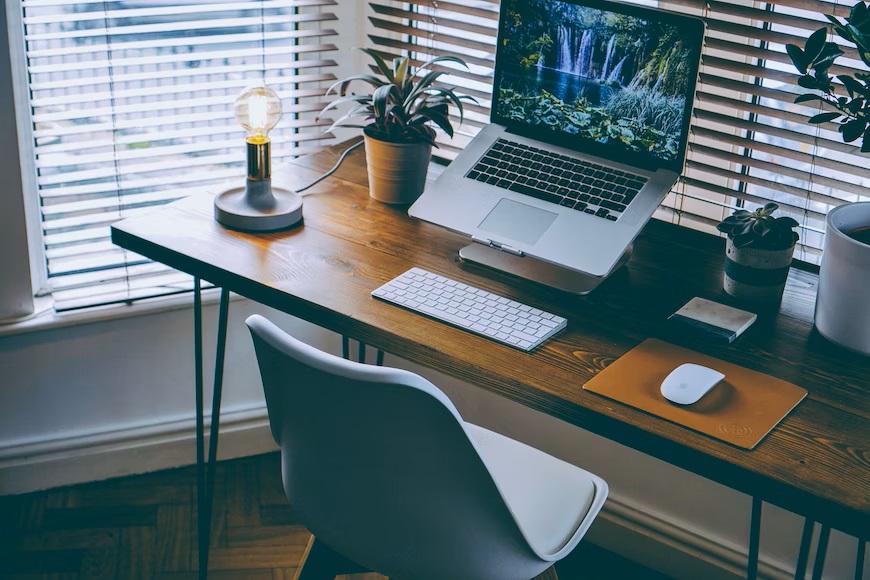 Coworking vs. Büromiete: Kostenvergleich und finanzielle Vorteile