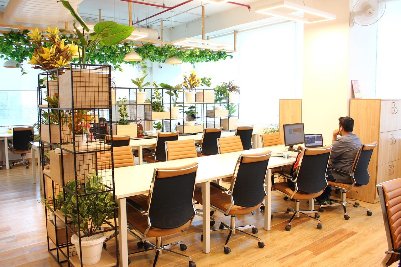 Arbeiten neu definiert: Alles, was Sie über Coworking-Spaces wissen müssen