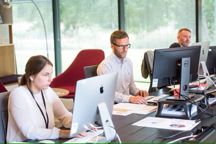Arbeiten in virtuellen Büros: Coworking Spaces und das flexible Arbeiten