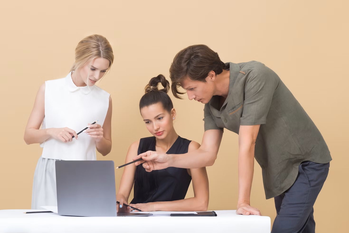 Coworking-Kompass: Rechtliche Rahmenbedingungen für Einzelunternehmer
