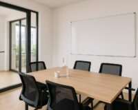 Flexibles Coworking in Erlangen Büro mieten ab Tag, zentral & modern. Ideal für Freelancer, Startups & Selbstständige. Jetzt Probe-Tag sichern!